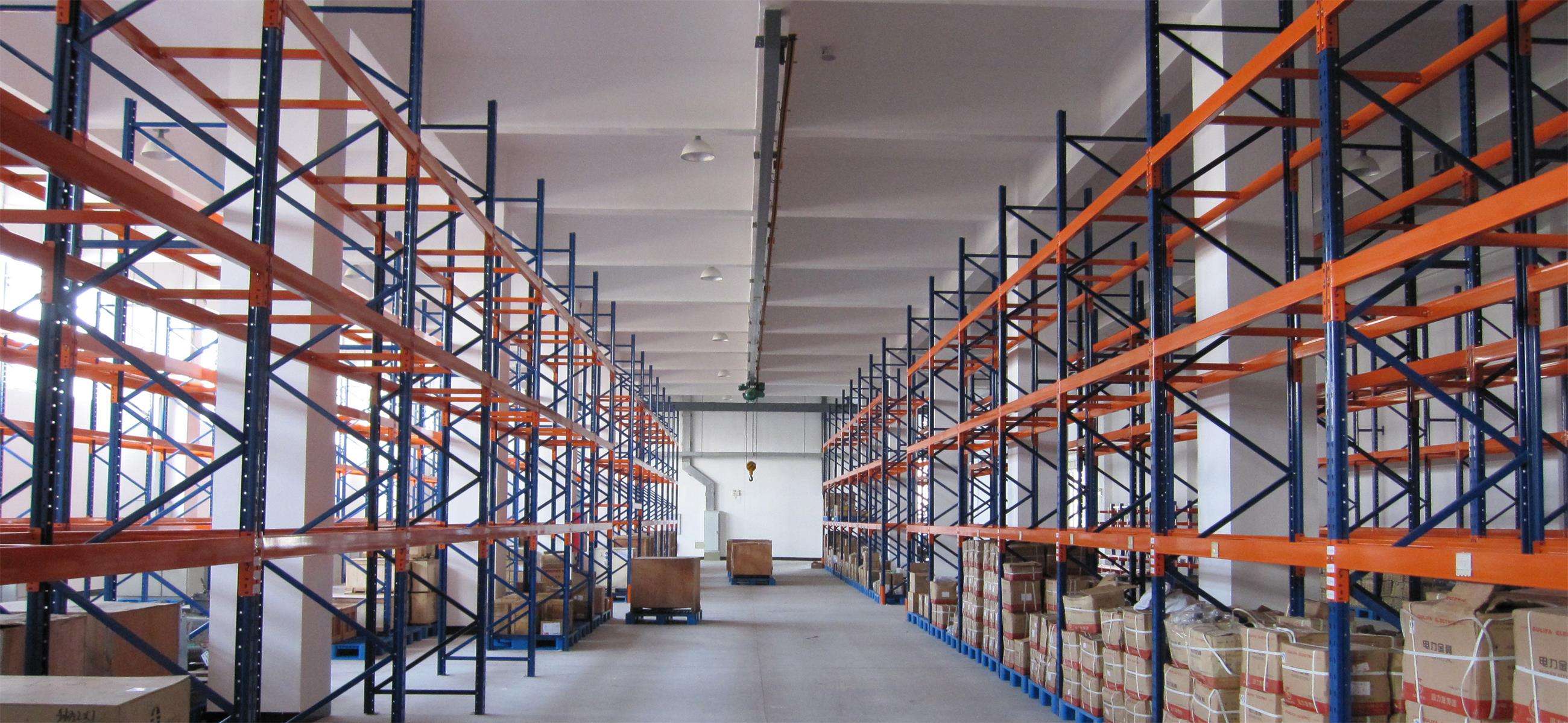 什么是橫梁式貨架