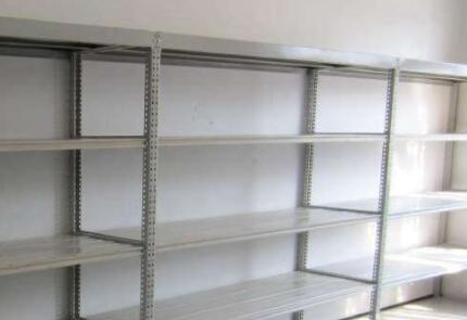 如何計(jì)算一個倉庫能放多少貨架？